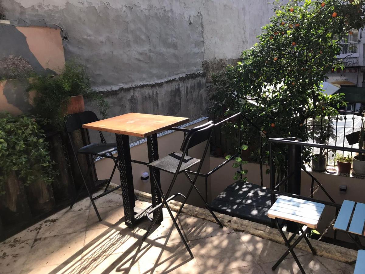 Titan House Hostel İzmir Exterior foto