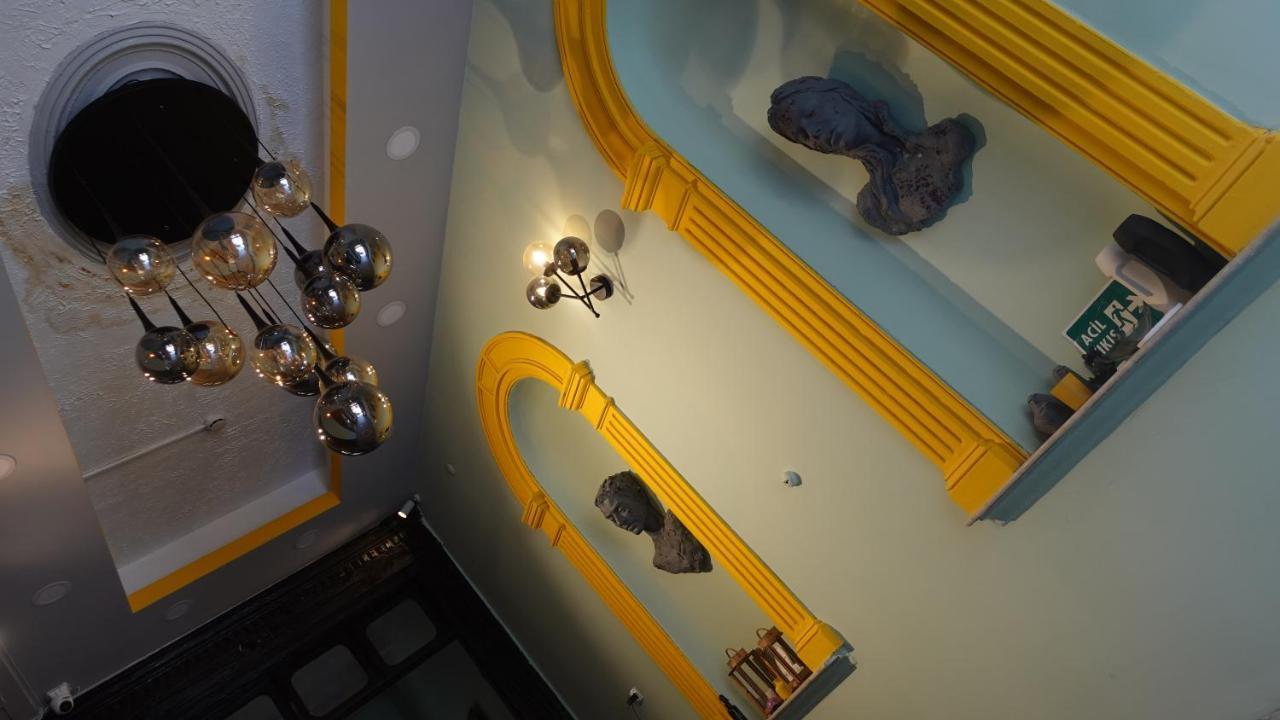 Titan House Hostel İzmir Exterior foto