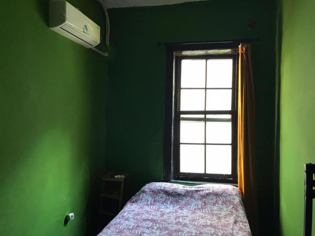 Titan House Hostel İzmir Exterior foto